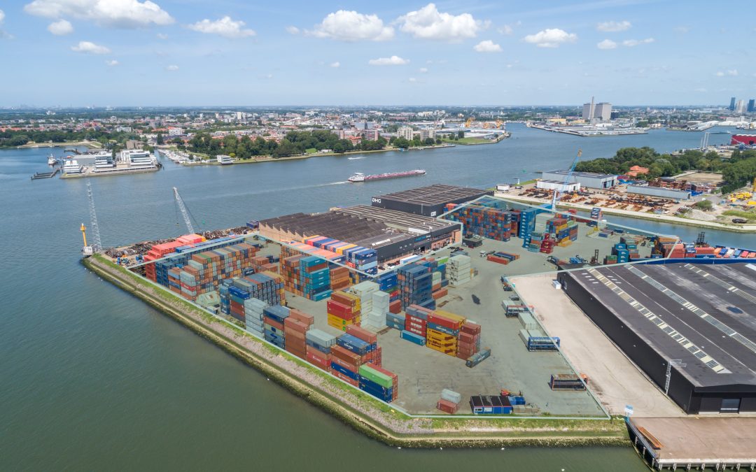 DHG VERHUURT 22.000 M² TERREIN IN EEMHAVEN ROTTERDAM
