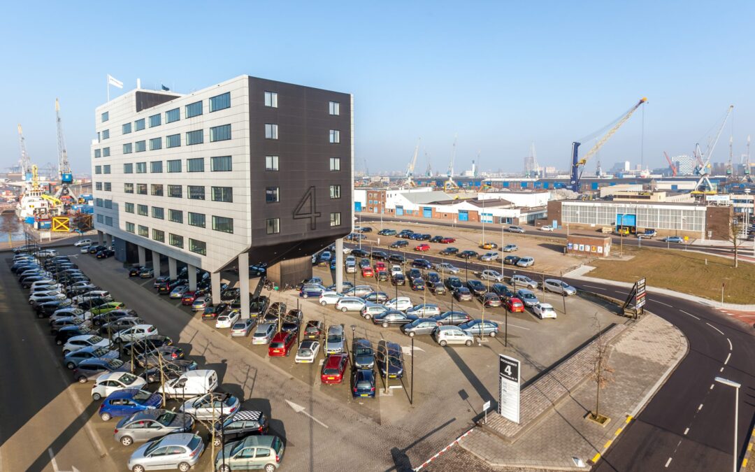 DHG en Mainfreight verlengen huurovereenkomst voor kantoorruimte in Dockworks IV met 10 jaar.